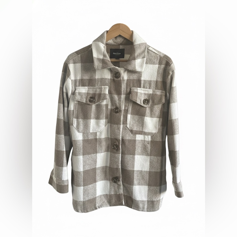 Ookie & Lala Plaid Shacket. Women’s Size M.  NWT
